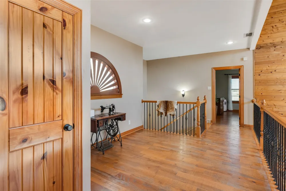 7999 County Road 151 Kaufman, TX 75142
