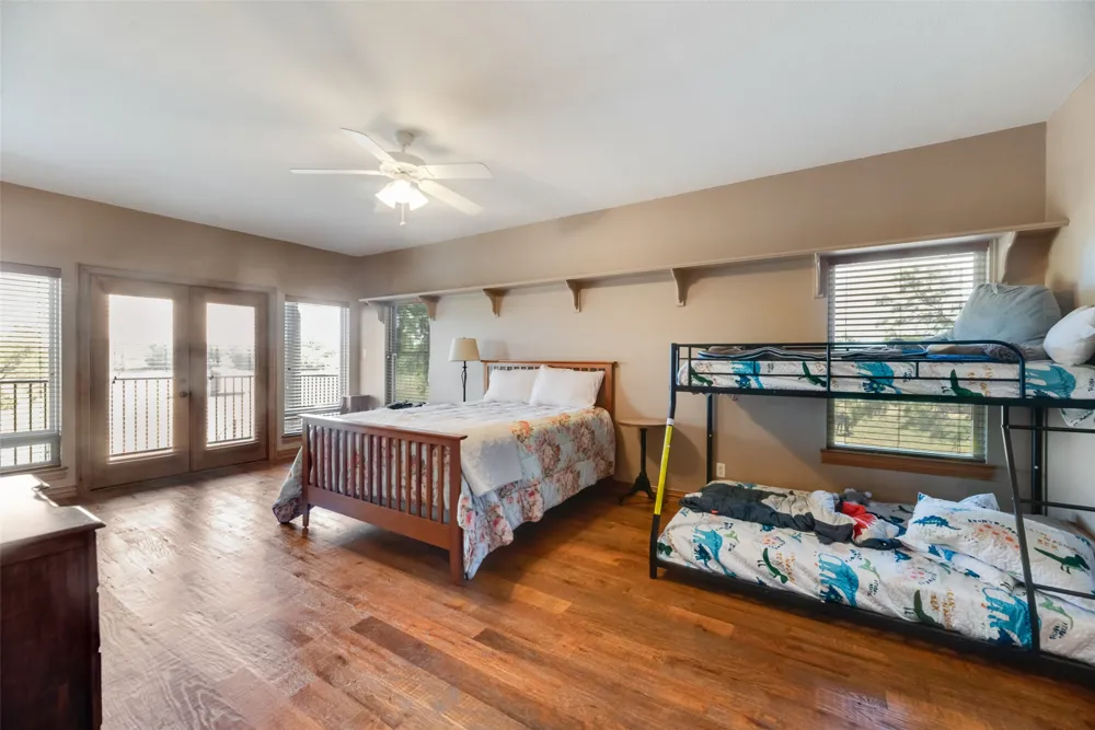 7999 County Road 151 Kaufman, TX 75142