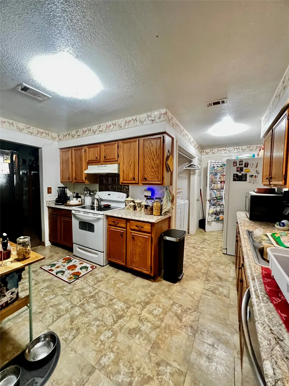 394 Hcr 1143 Blum, TX 76627
