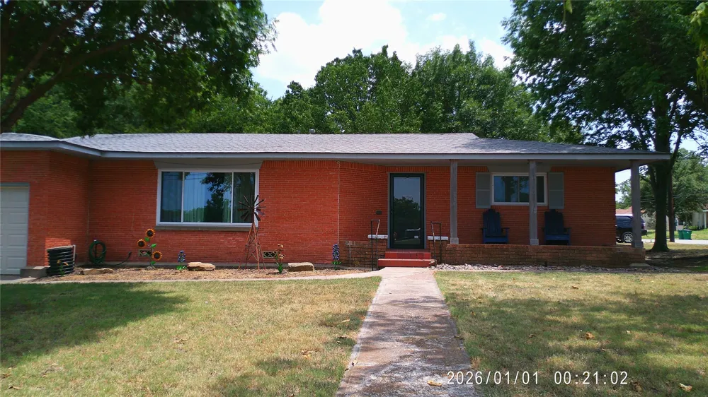 305 Rock Street Bowie, TX 76230