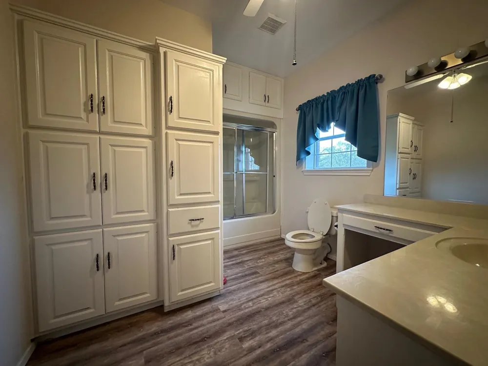 8099 W Interstate Highway 30 Cumby, TX 75433
