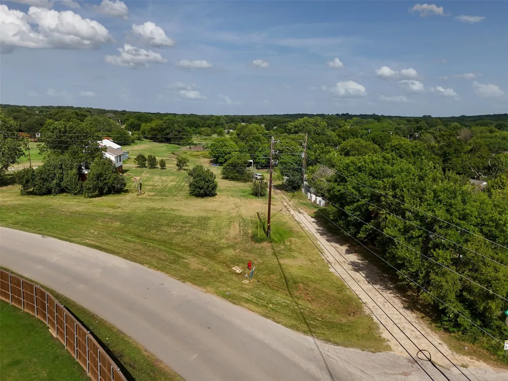 1816 Houston Road Burleson, TX 76028