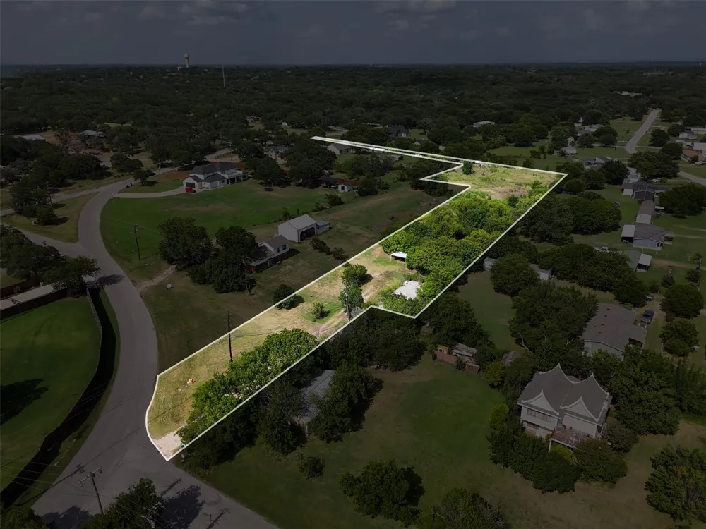 1816 Houston Road Burleson, TX 76028