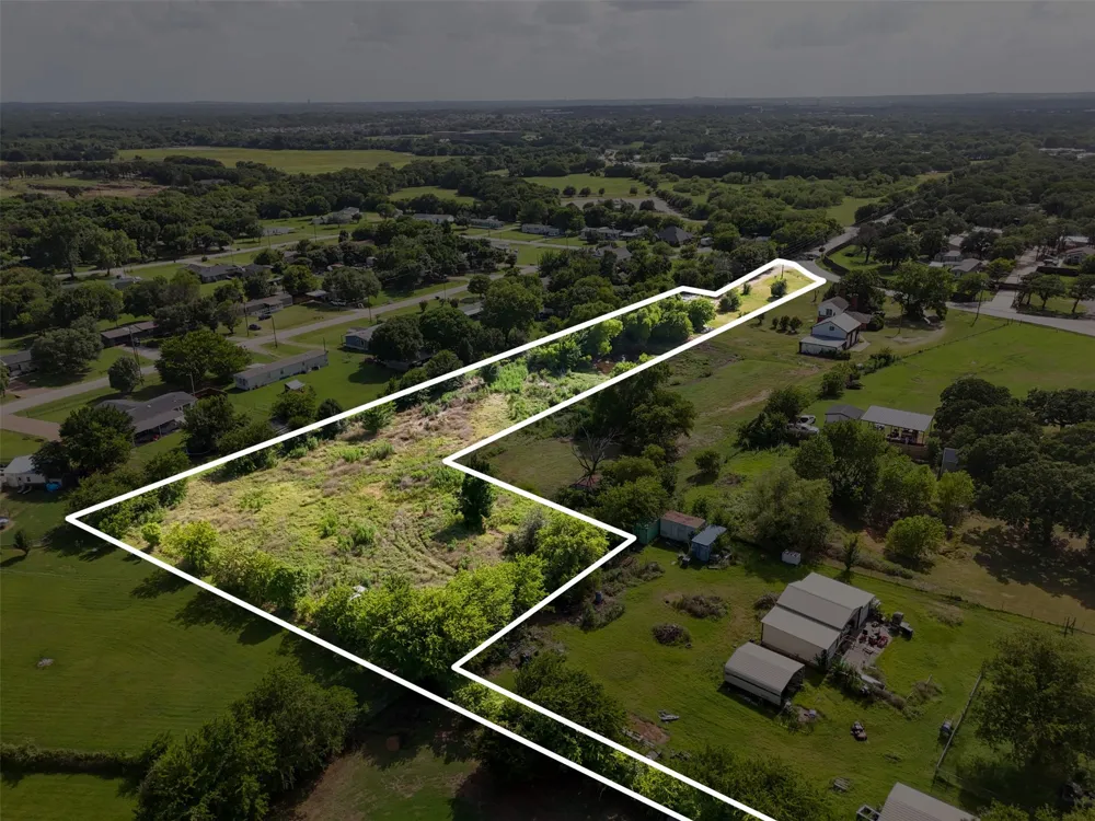 1816 Houston Road Burleson, TX 76028