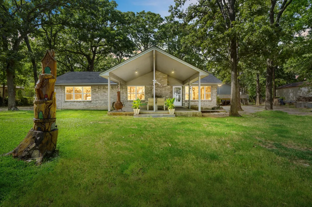 3935 Autumn Point Drive Wills Point, TX 75169