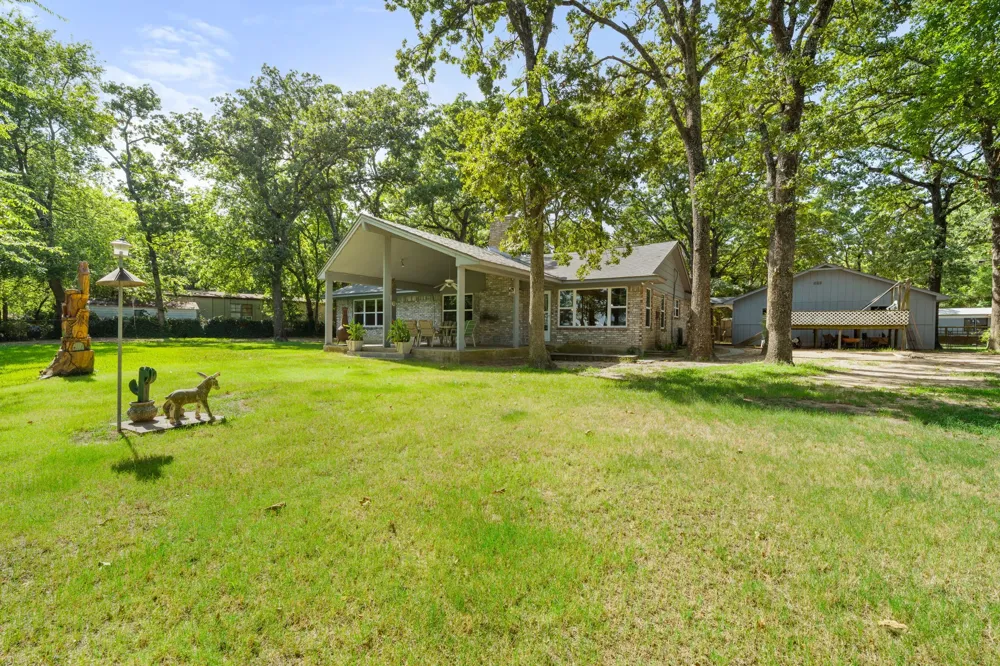 3935 Autumn Point Drive Wills Point, TX 75169