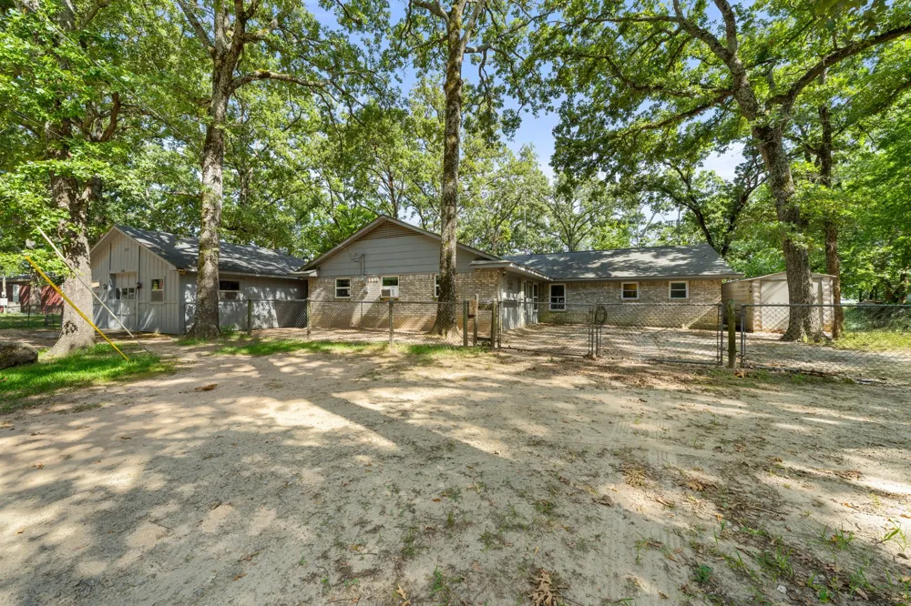 3935 Autumn Point Drive Wills Point, TX 75169