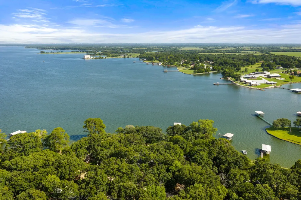 3935 Autumn Point Drive Wills Point, TX 75169