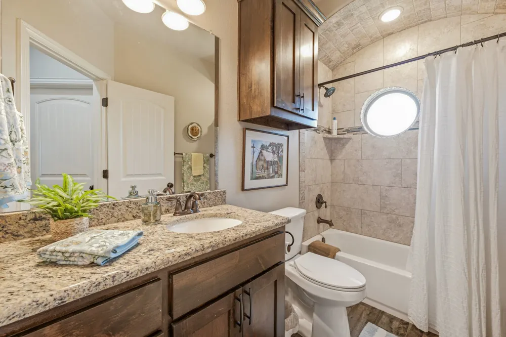 3209 Main Street Granbury, TX 76049