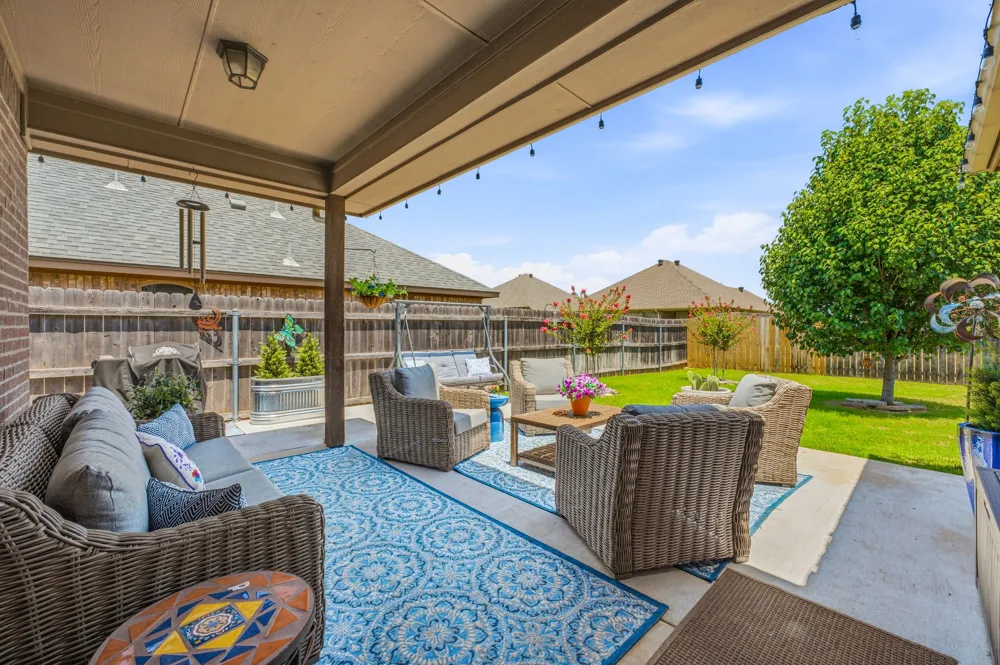 3209 Main Street Granbury, TX 76049