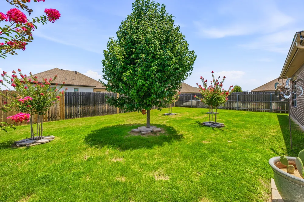 3209 Main Street Granbury, TX 76049