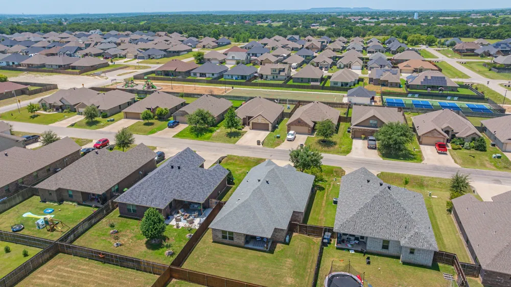 3209 Main Street Granbury, TX 76049