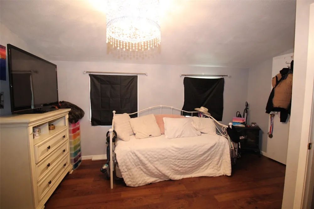 810 W Eden Street Munday, TX 76371