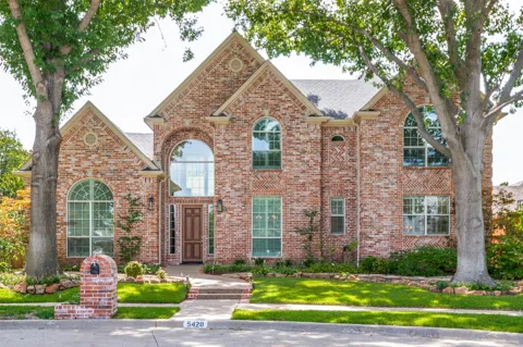 5420 Wescott Lane