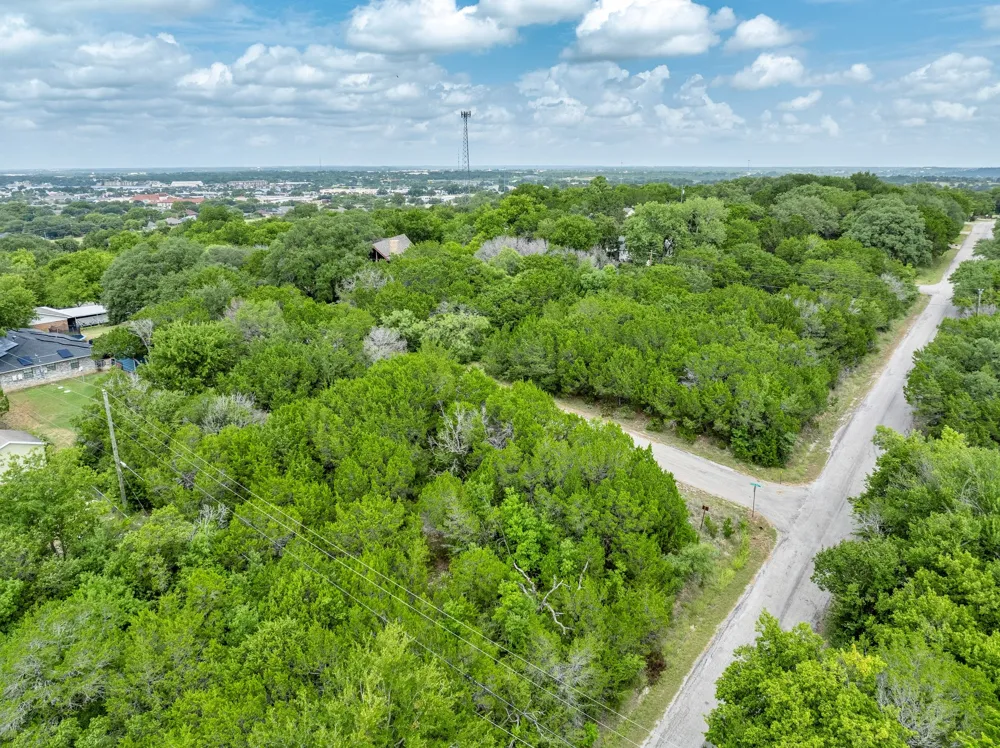 1725 Hitching Post Granbury, TX 76049