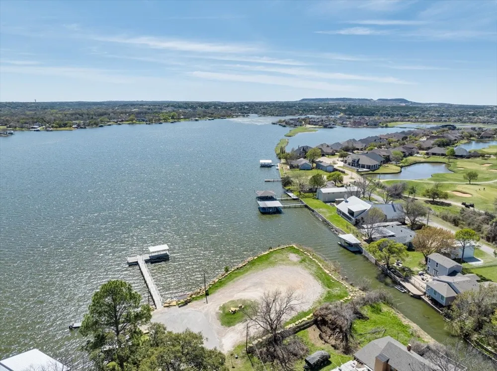 1725 Hitching Post Granbury, TX 76049