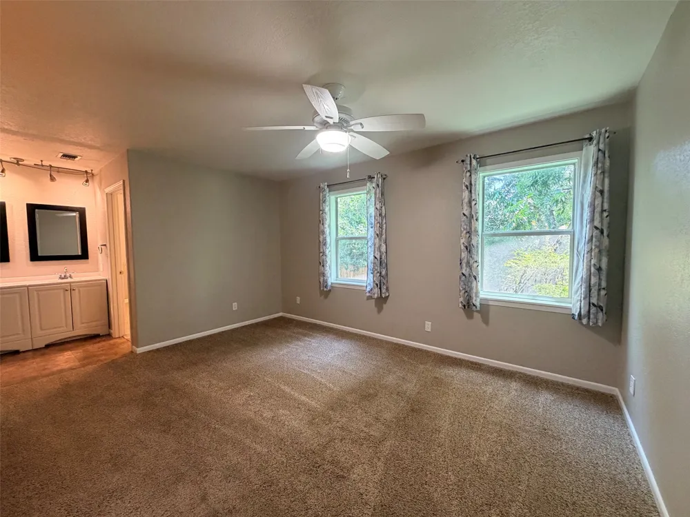 504 Elm Street Comanche, TX 76442
