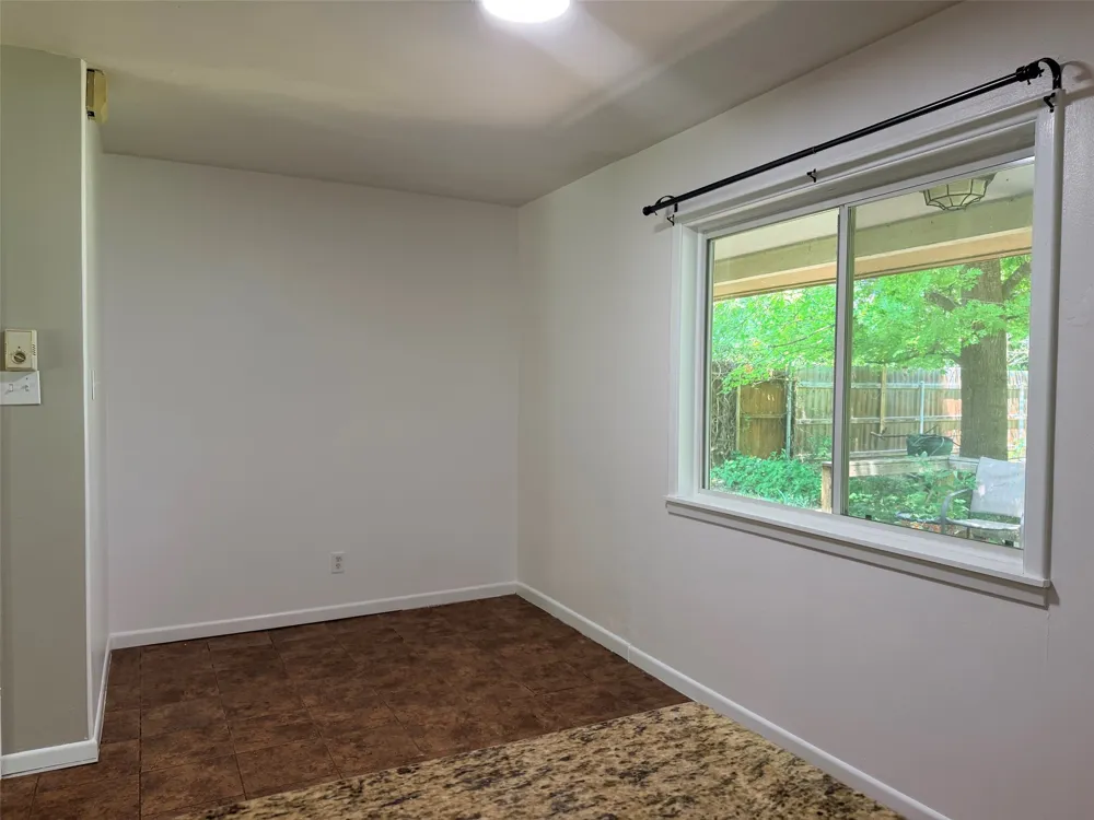 504 Elm Street Comanche, TX 76442