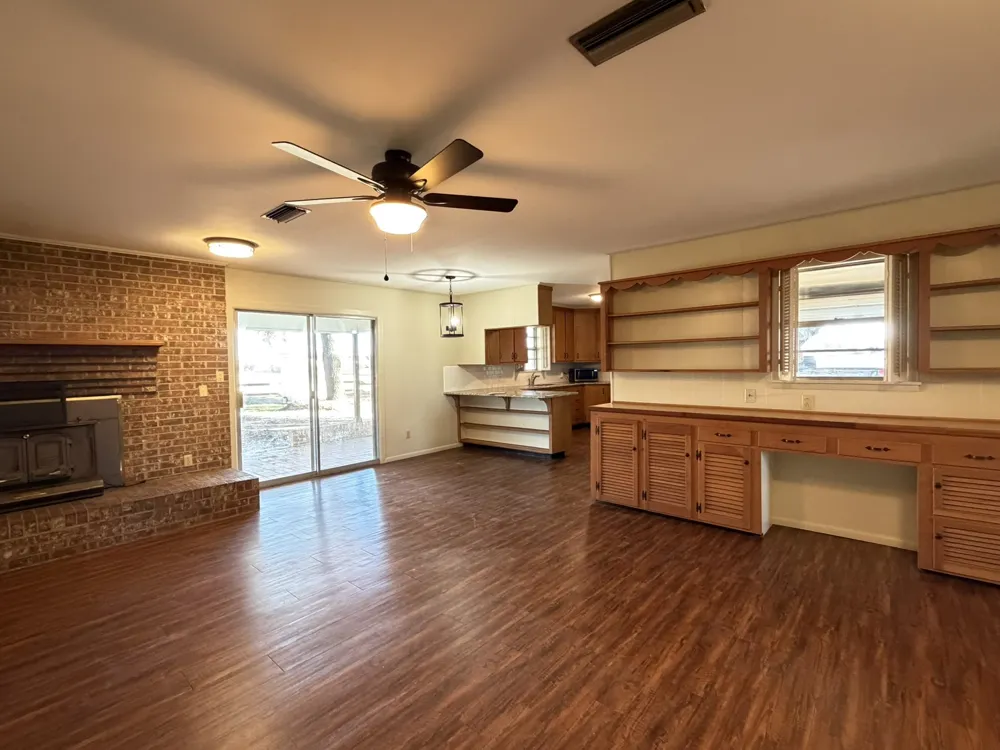 2529 State Highway 11 W Pittsburg, TX 75686