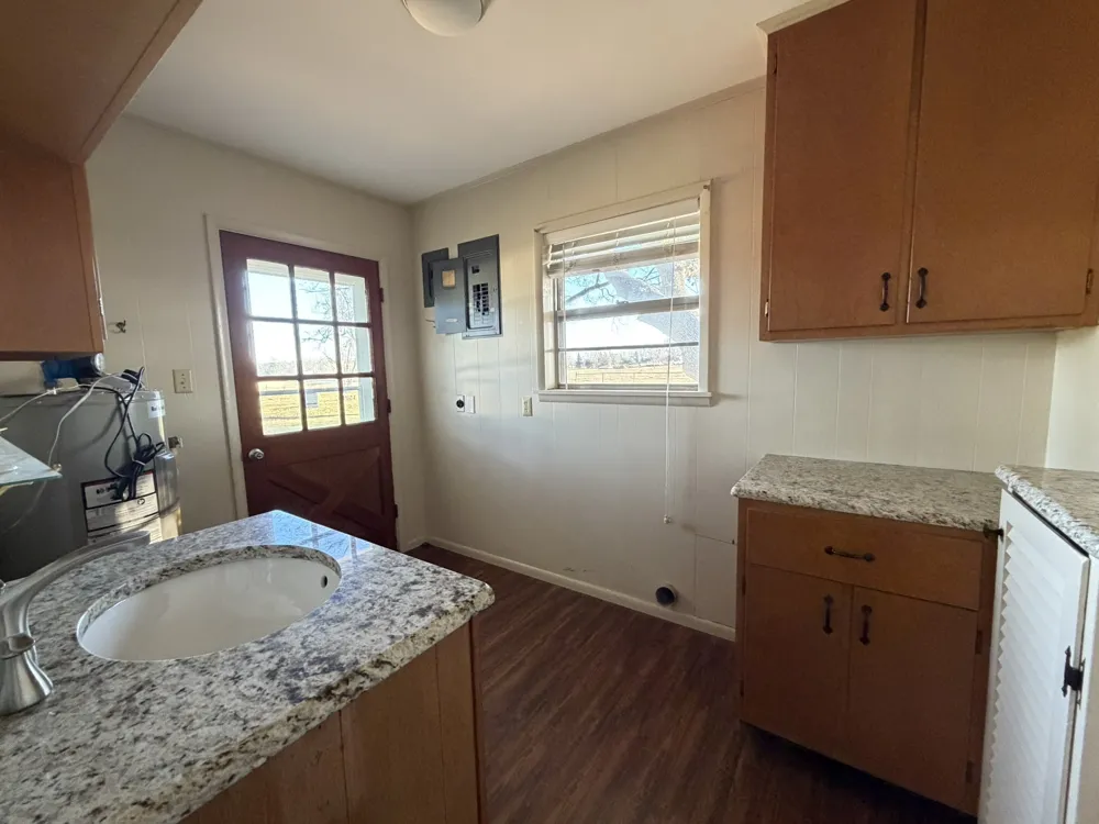 2529 State Highway 11 W Pittsburg, TX 75686