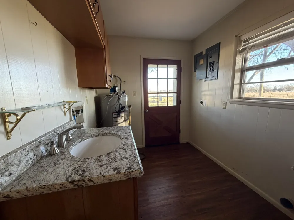 2529 State Highway 11 W Pittsburg, TX 75686
