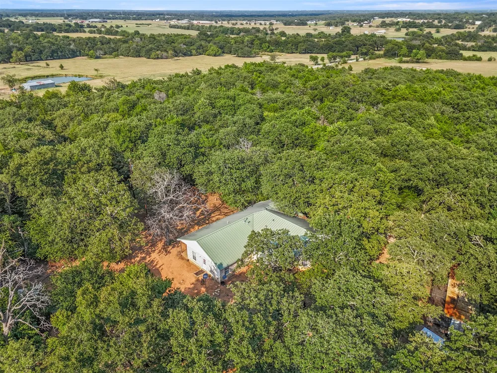 488 County Road 217 Collinsville, TX 76233
