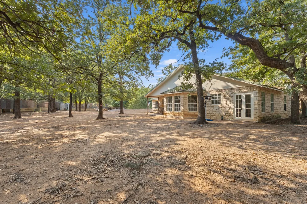 488 County Road 217 Collinsville, TX 76233