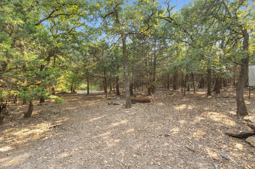 488 County Road 217 Collinsville, TX 76233