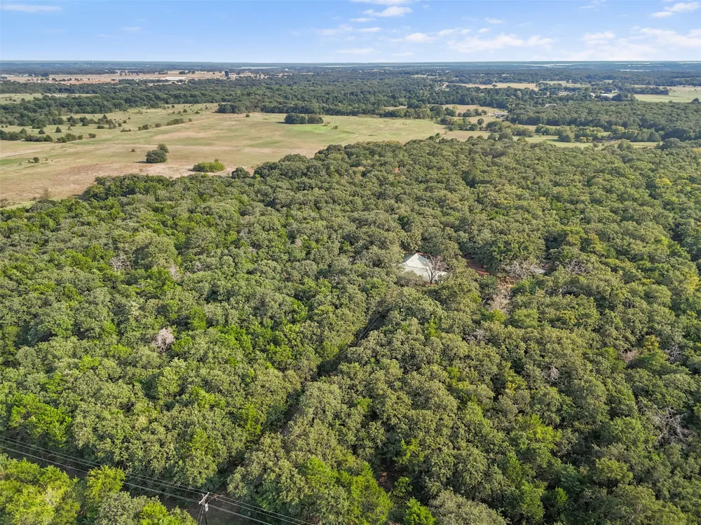488 County Road 217 Collinsville, TX 76233