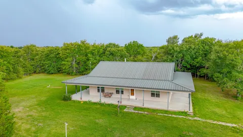 9982 County Road 4200