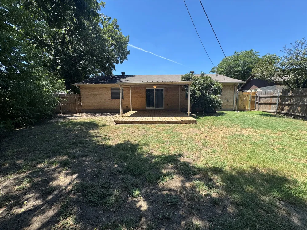6936 Declaration Street Watauga, TX 76148