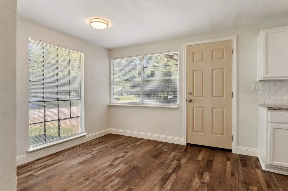 3123 Biway Street Sansom Park, TX 76114