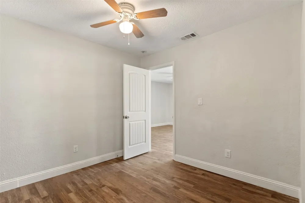 3123 Biway Street Sansom Park, TX 76114