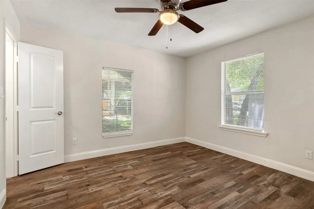 3123 Biway Street Sansom Park, TX 76114