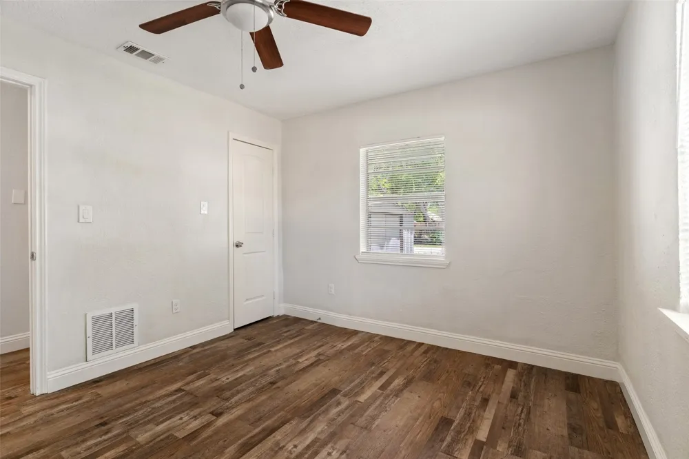 3123 Biway Street Sansom Park, TX 76114