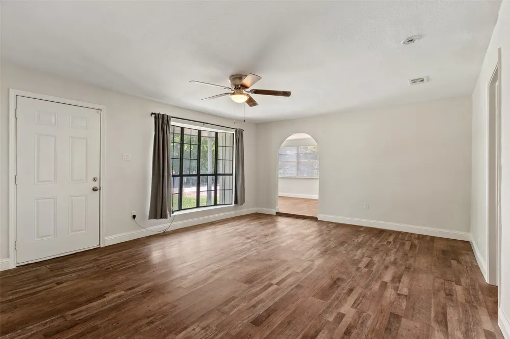 3123 Biway Street Sansom Park, TX 76114