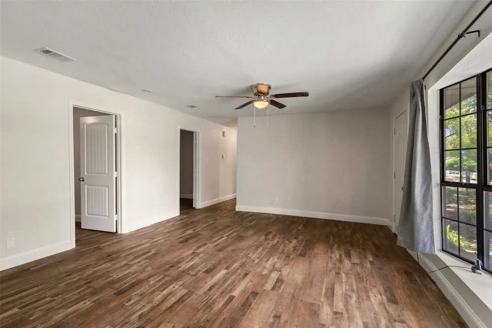 3123 Biway Street Sansom Park, TX 76114