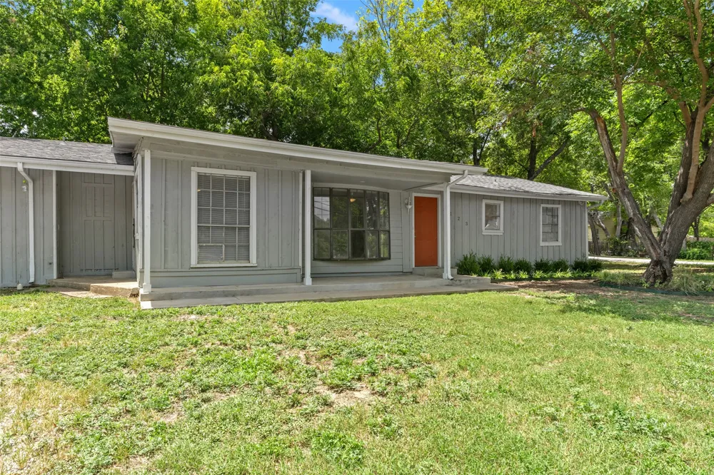 3123 Biway Street Sansom Park, TX 76114