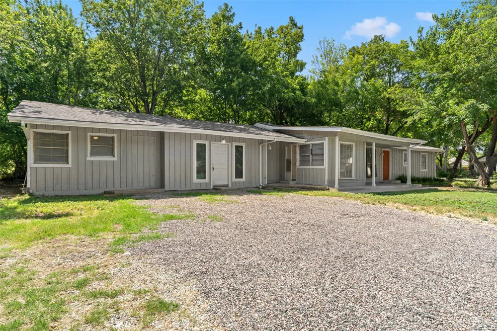 3123 Biway Street Sansom Park, TX 76114