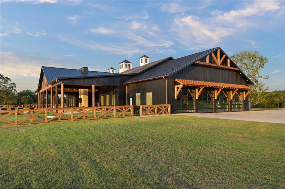 18245 W Fm 16 W Lindale, TX 75771