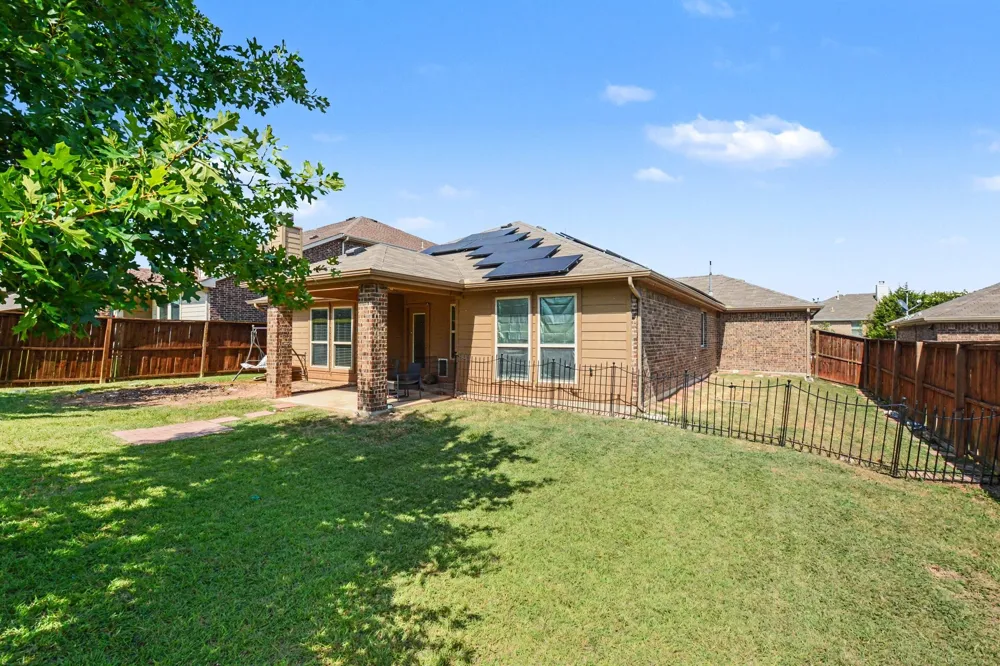 231 Orbit Drive Lavon, TX 75166