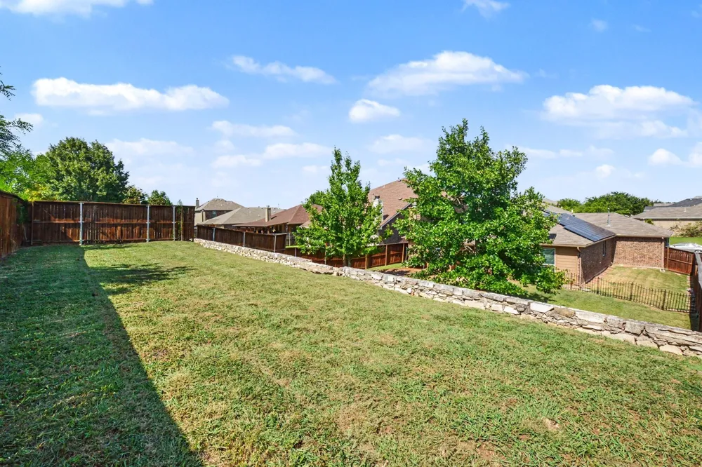 231 Orbit Drive Lavon, TX 75166