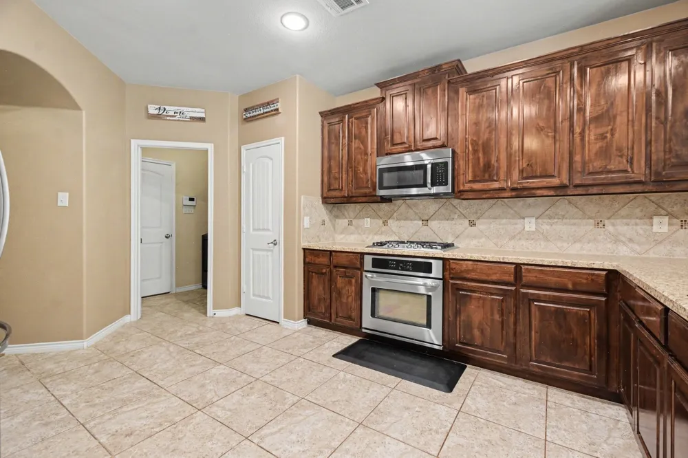 231 Orbit Drive Lavon, TX 75166