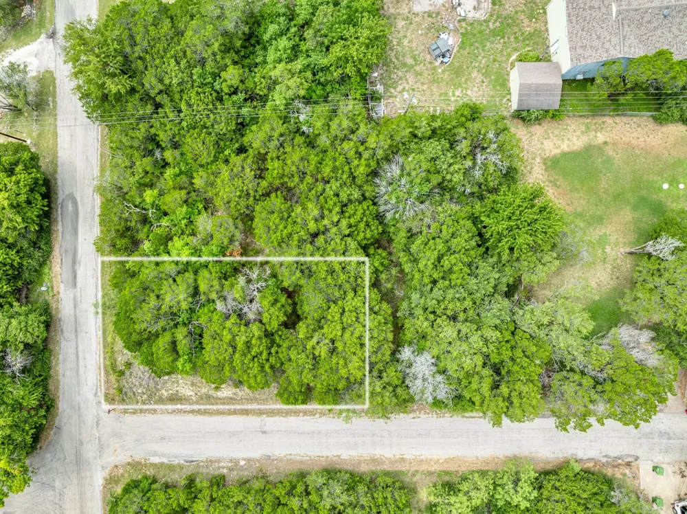 1725 Hitching Post Road Granbury, TX 76049