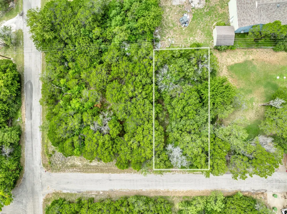 1725 Hitching Post Road Granbury, TX 76049