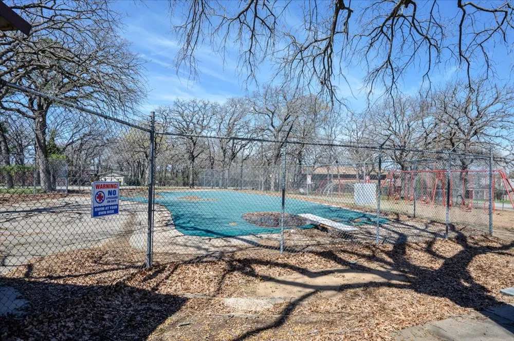 1725 Hitching Post Road Granbury, TX 76049