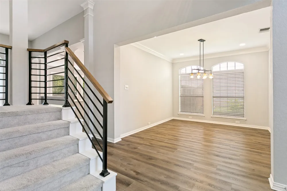 2811 Stonehurst Drive Grapevine, TX 76051