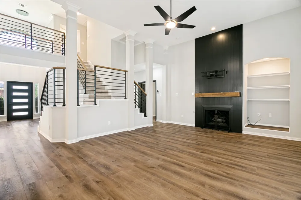 2811 Stonehurst Drive Grapevine, TX 76051