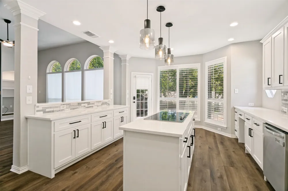2811 Stonehurst Drive Grapevine, TX 76051