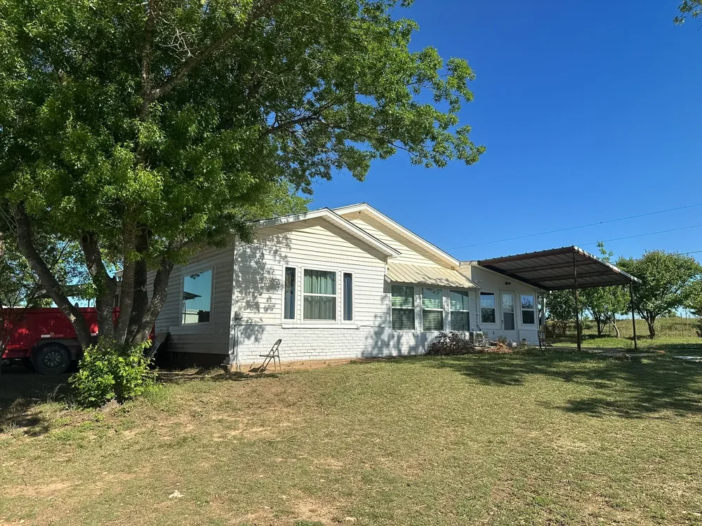 401 County Road 326 Comanche, TX 76442